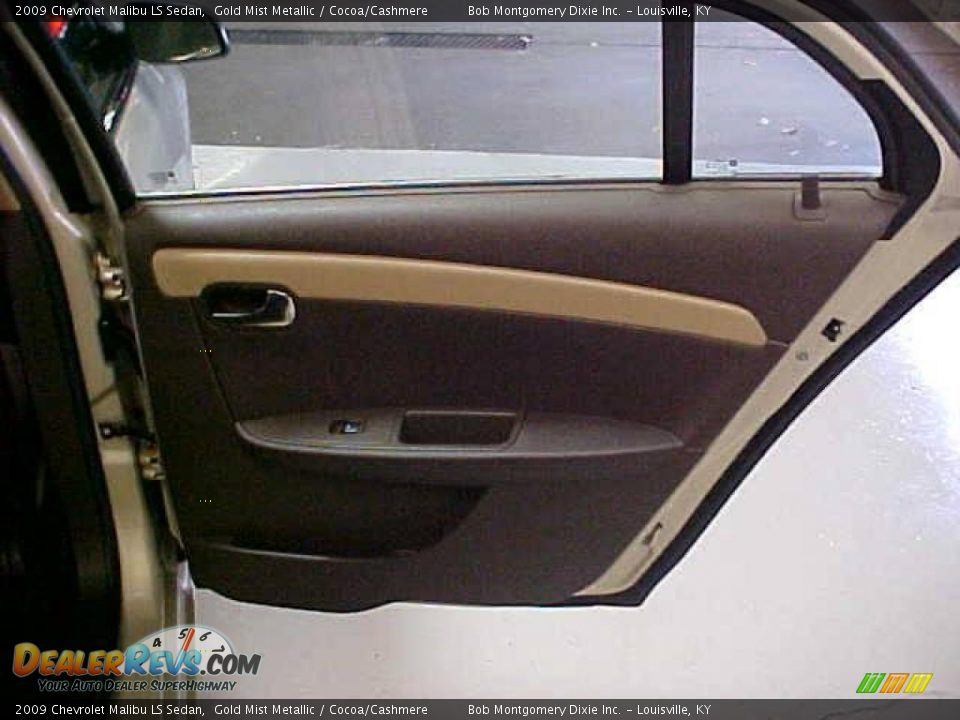 2009 Chevrolet Malibu LS Sedan Gold Mist Metallic / Cocoa/Cashmere Photo #9