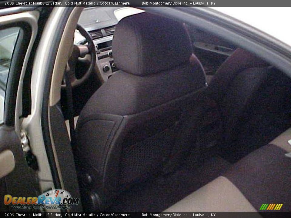 2009 Chevrolet Malibu LS Sedan Gold Mist Metallic / Cocoa/Cashmere Photo #18