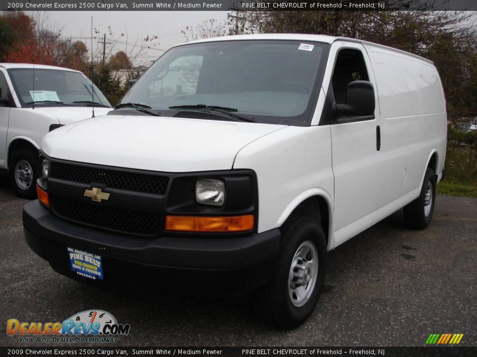 2009 Chevrolet Express 2500 Cargo Van Summit White / Medium Pewter Photo #1