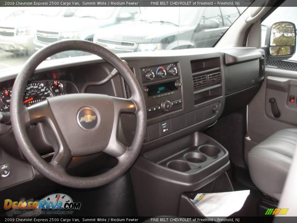 2009 Chevrolet Express 2500 Cargo Van Summit White / Medium Pewter Photo #8