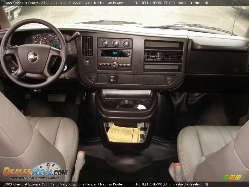 2009 Chevrolet Express 2500 Cargo Van Graystone Metallic / Medium Pewter Photo #12