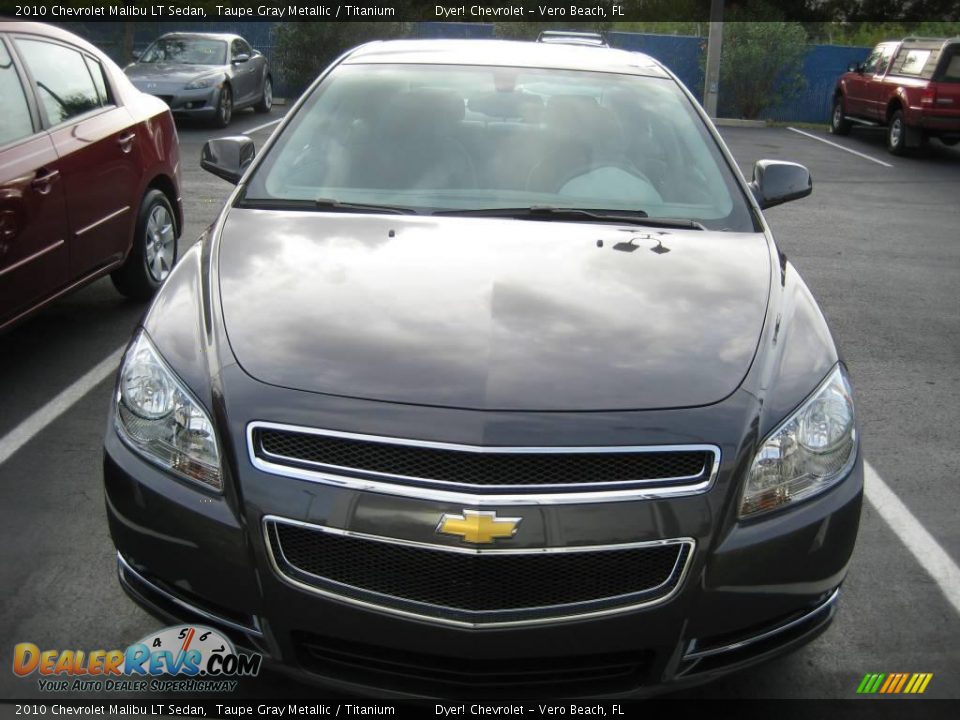 2010 Chevrolet Malibu LT Sedan Taupe Gray Metallic / Titanium Photo #2