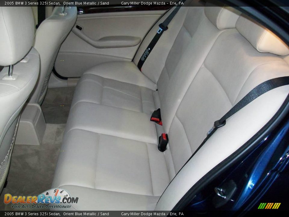 2005 BMW 3 Series 325i Sedan Orient Blue Metallic / Sand Photo #13