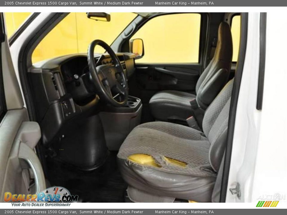 2005 Chevrolet Express 1500 Cargo Van Summit White / Medium Dark Pewter Photo #10