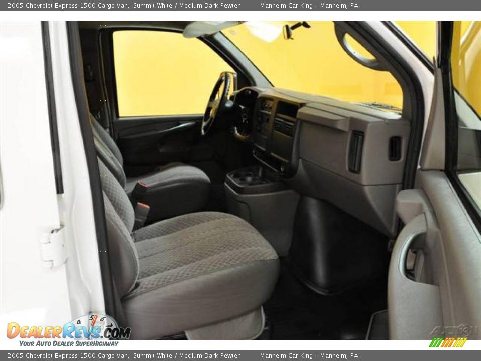 2005 Chevrolet Express 1500 Cargo Van Summit White / Medium Dark Pewter Photo #12