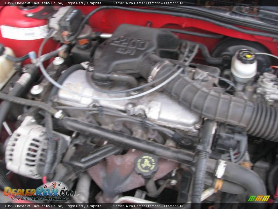 1999 Chevrolet Cavalier RS Coupe Bright Red / Graphite Photo #25