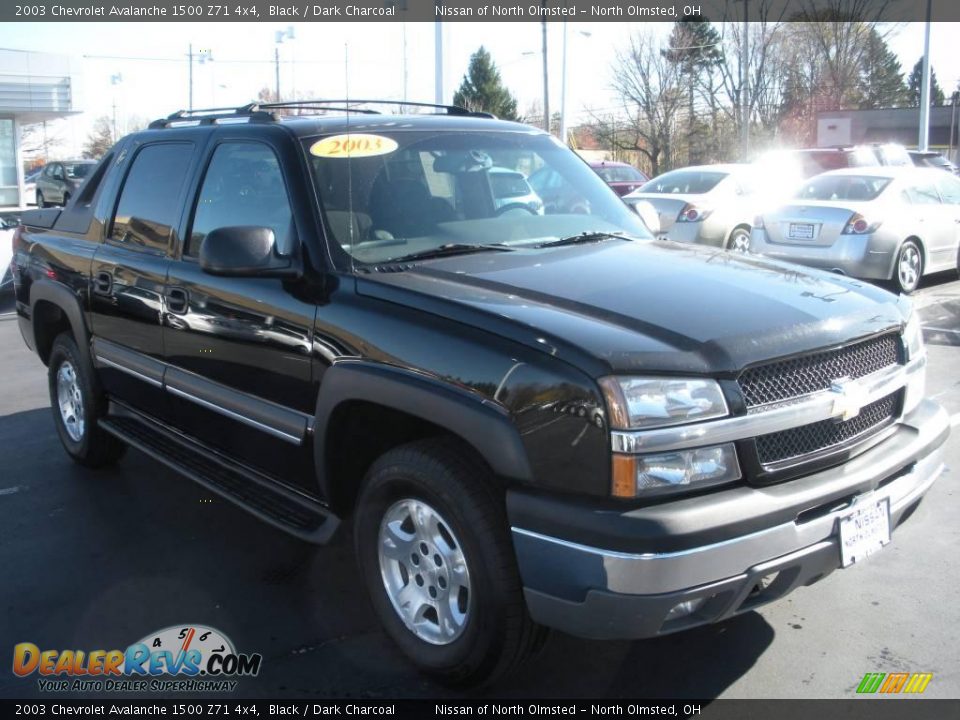 2003 Chevrolet Avalanche 1500 Z71 4x4 Black / Dark Charcoal Photo #3