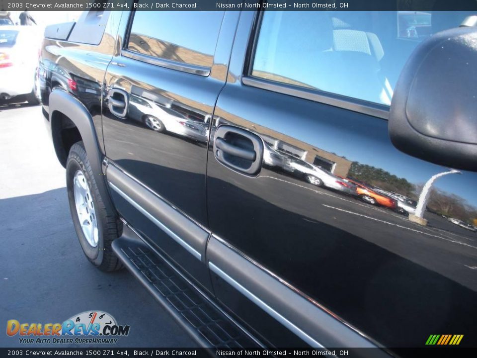2003 Chevrolet Avalanche 1500 Z71 4x4 Black / Dark Charcoal Photo #5