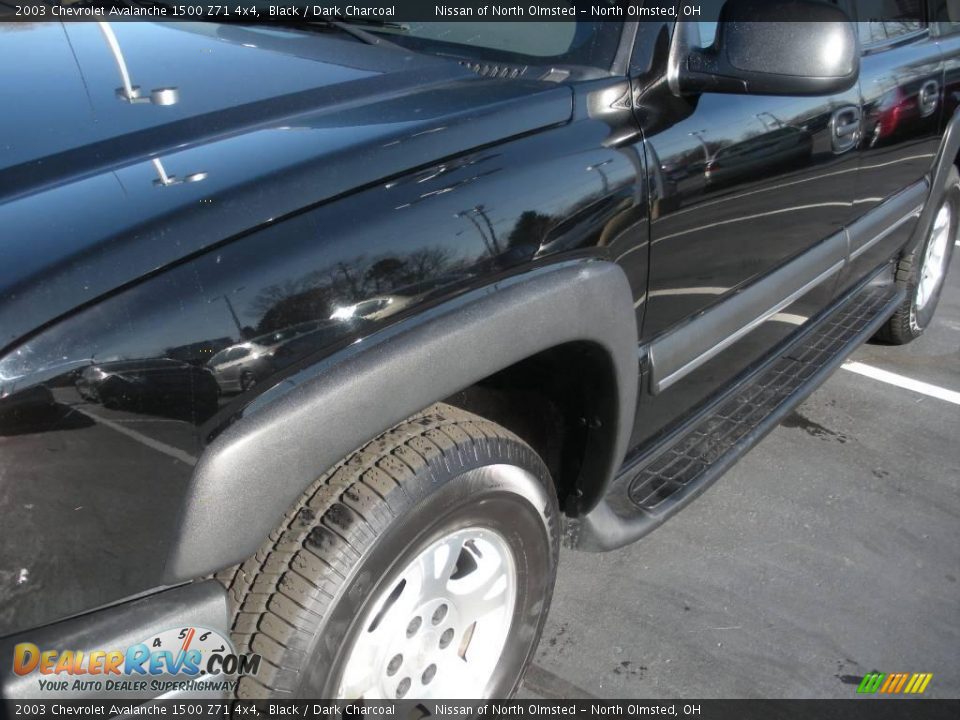 2003 Chevrolet Avalanche 1500 Z71 4x4 Black / Dark Charcoal Photo #10