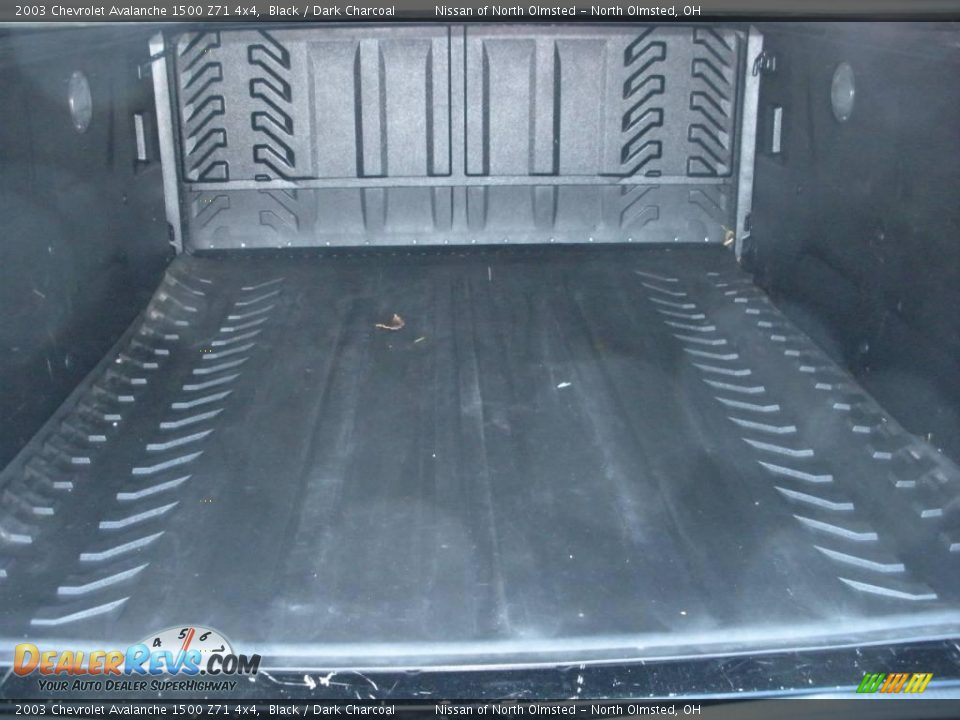 2003 Chevrolet Avalanche 1500 Z71 4x4 Black / Dark Charcoal Photo #19