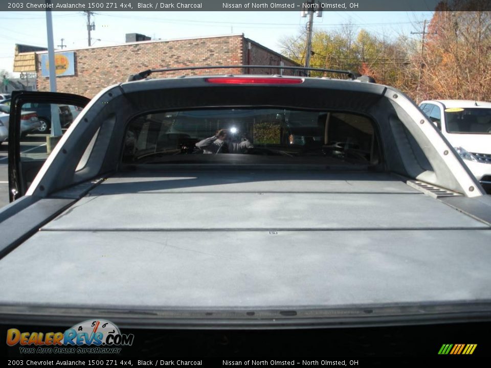 2003 Chevrolet Avalanche 1500 Z71 4x4 Black / Dark Charcoal Photo #20