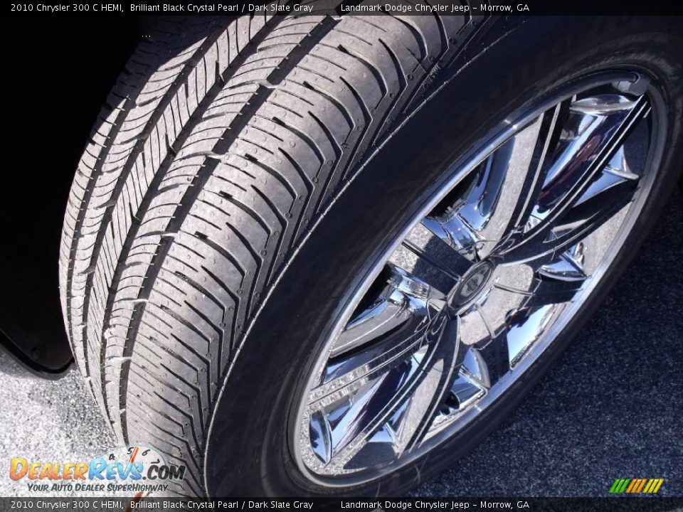 2010 Chrysler 300 C HEMI Brilliant Black Crystal Pearl / Dark Slate Gray Photo #14