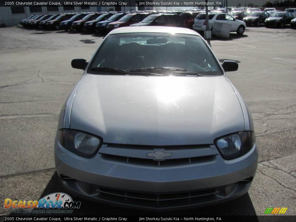 2005 Chevrolet Cavalier Coupe Ultra Silver Metallic / Graphite Gray Photo #4
