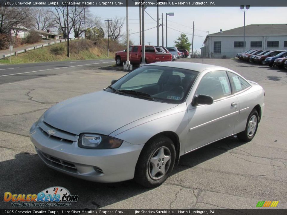 2005 Chevrolet Cavalier Coupe Ultra Silver Metallic / Graphite Gray Photo #5