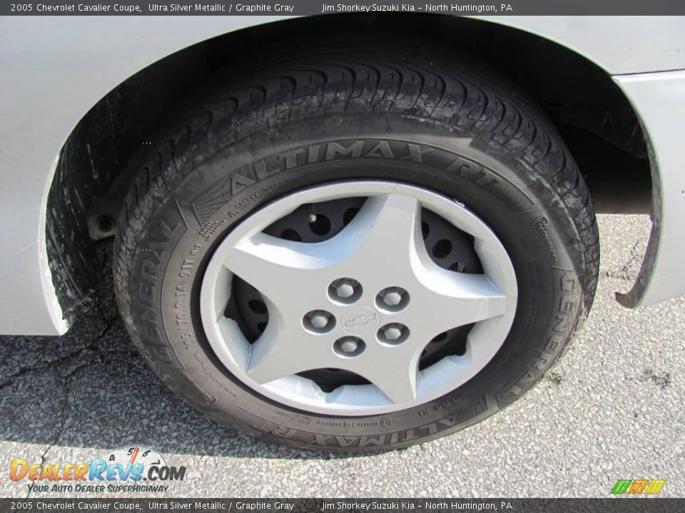 2005 Chevrolet Cavalier Coupe Ultra Silver Metallic / Graphite Gray Photo #7