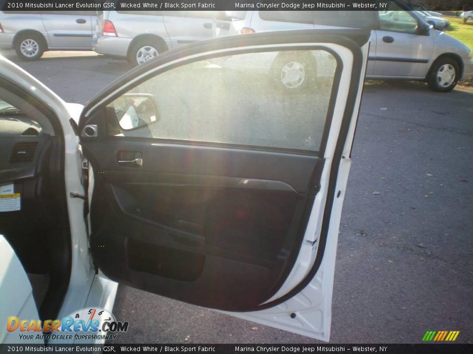 2010 Mitsubishi Lancer Evolution GSR Wicked White / Black Sport Fabric Photo #22