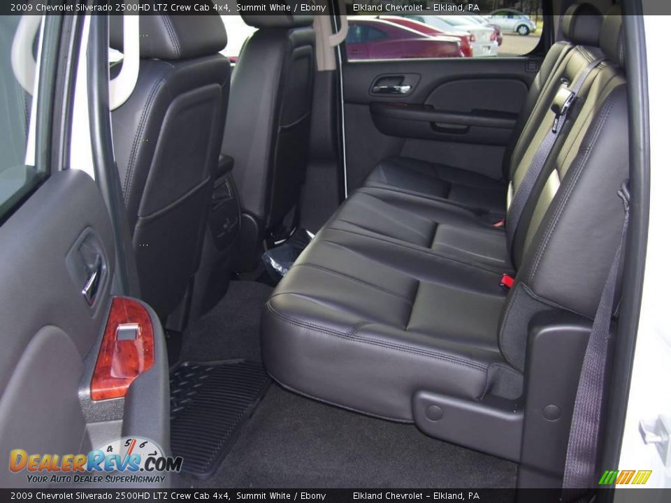 2009 Chevrolet Silverado 2500HD LTZ Crew Cab 4x4 Summit White / Ebony Photo #23