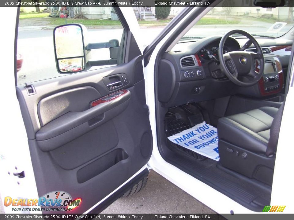 2009 Chevrolet Silverado 2500HD LTZ Crew Cab 4x4 Summit White / Ebony Photo #24