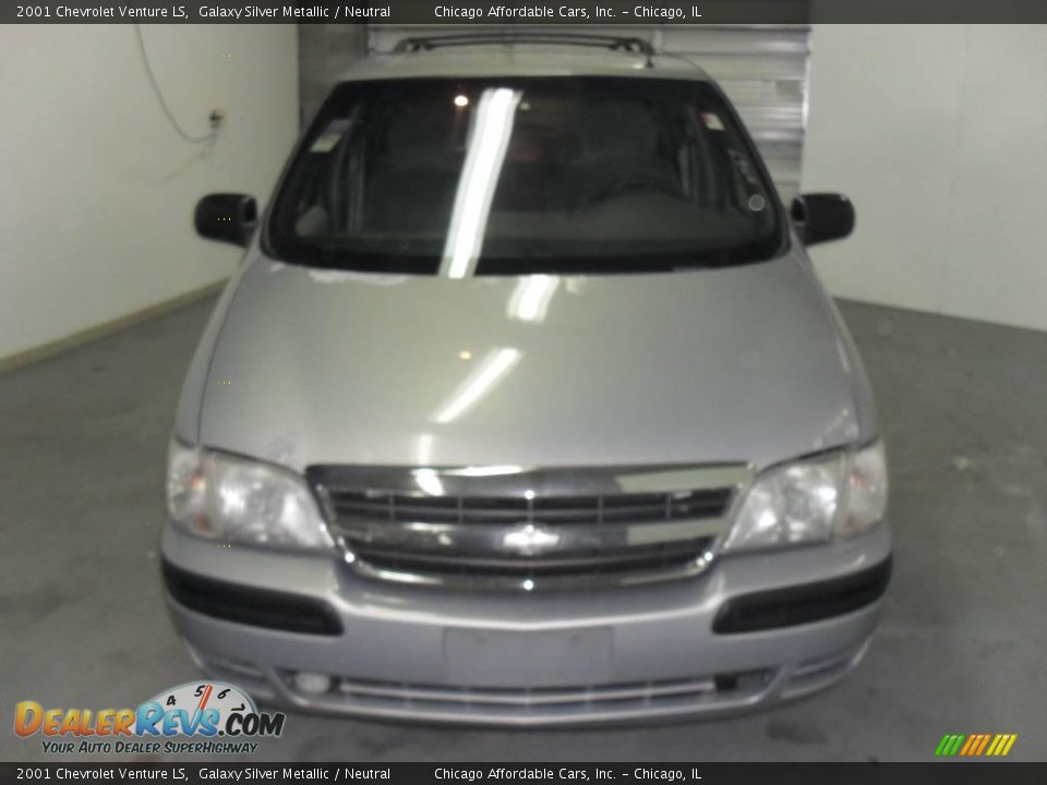2001 Chevrolet Venture LS Galaxy Silver Metallic / Neutral Photo #2