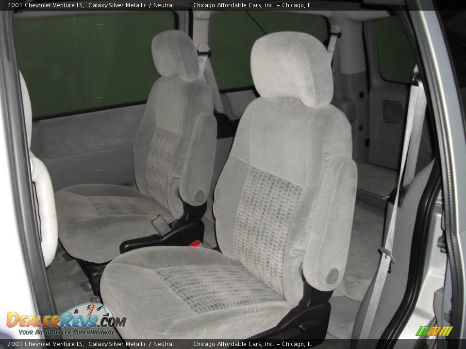 2001 Chevrolet Venture LS Galaxy Silver Metallic / Neutral Photo #10