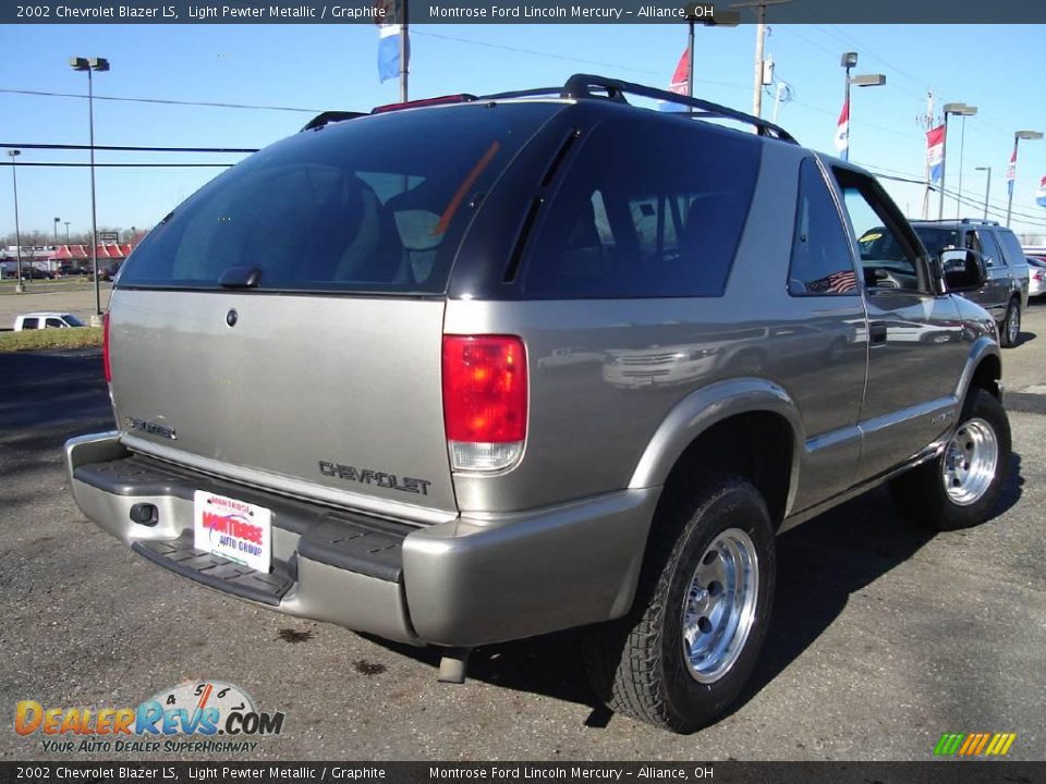 2002 Chevrolet Blazer LS Light Pewter Metallic / Graphite Photo #5