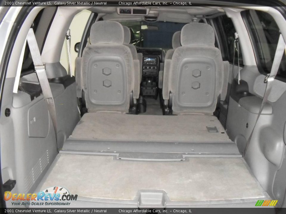 2001 Chevrolet Venture LS Galaxy Silver Metallic / Neutral Photo #16