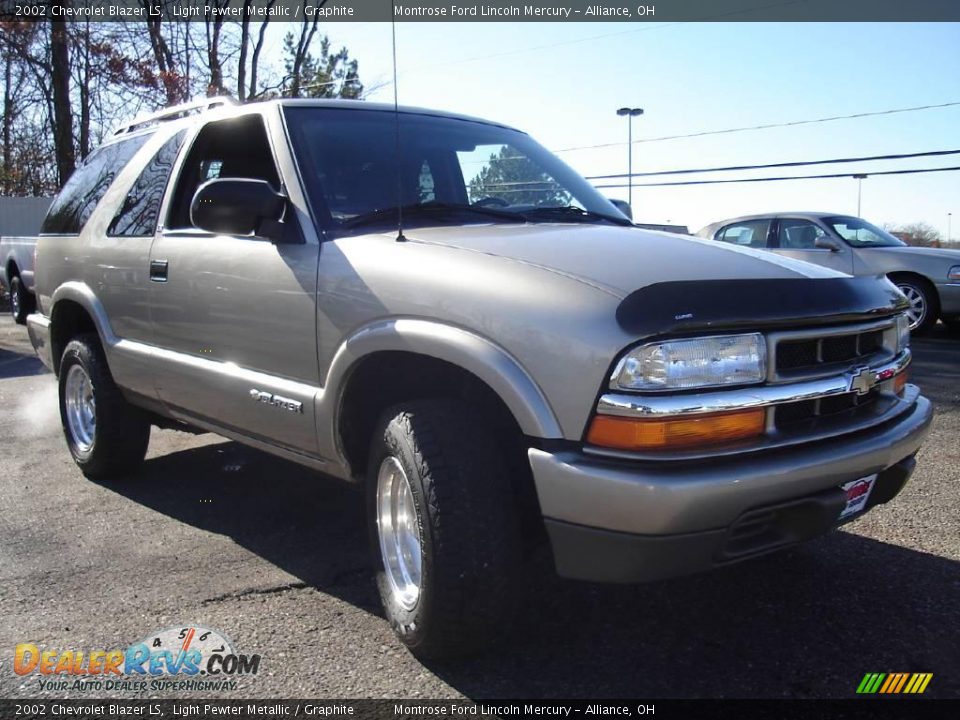 2002 Chevrolet Blazer LS Light Pewter Metallic / Graphite Photo #7