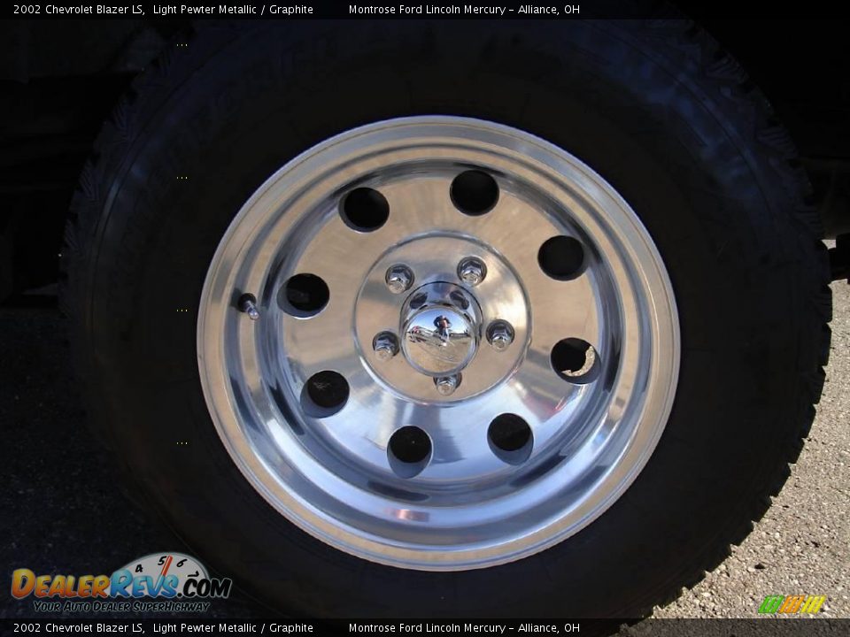 2002 Chevrolet Blazer LS Light Pewter Metallic / Graphite Photo #11