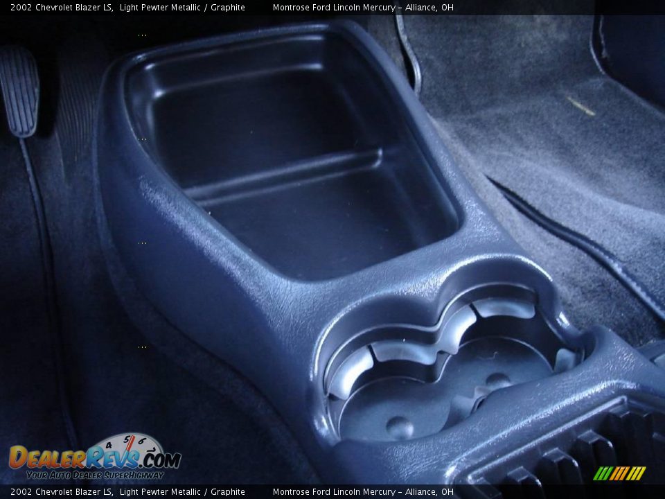 2002 Chevrolet Blazer LS Light Pewter Metallic / Graphite Photo #25