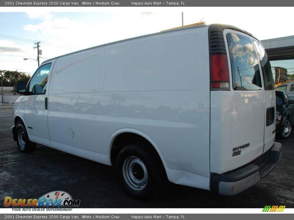 2001 Chevrolet Express 1500 Cargo Van White / Medium Gray Photo #2