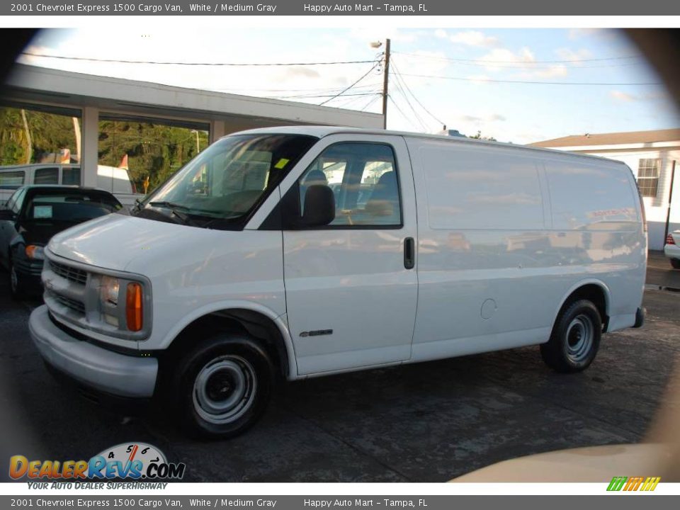 2001 Chevrolet Express 1500 Cargo Van White / Medium Gray Photo #3