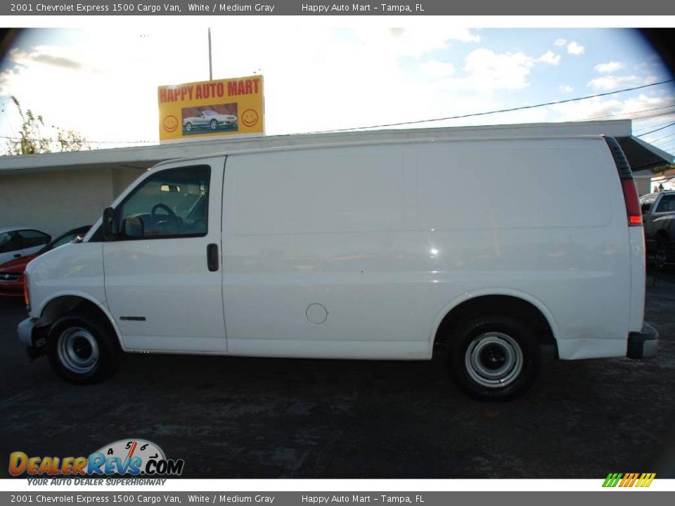 2001 Chevrolet Express 1500 Cargo Van White / Medium Gray Photo #4