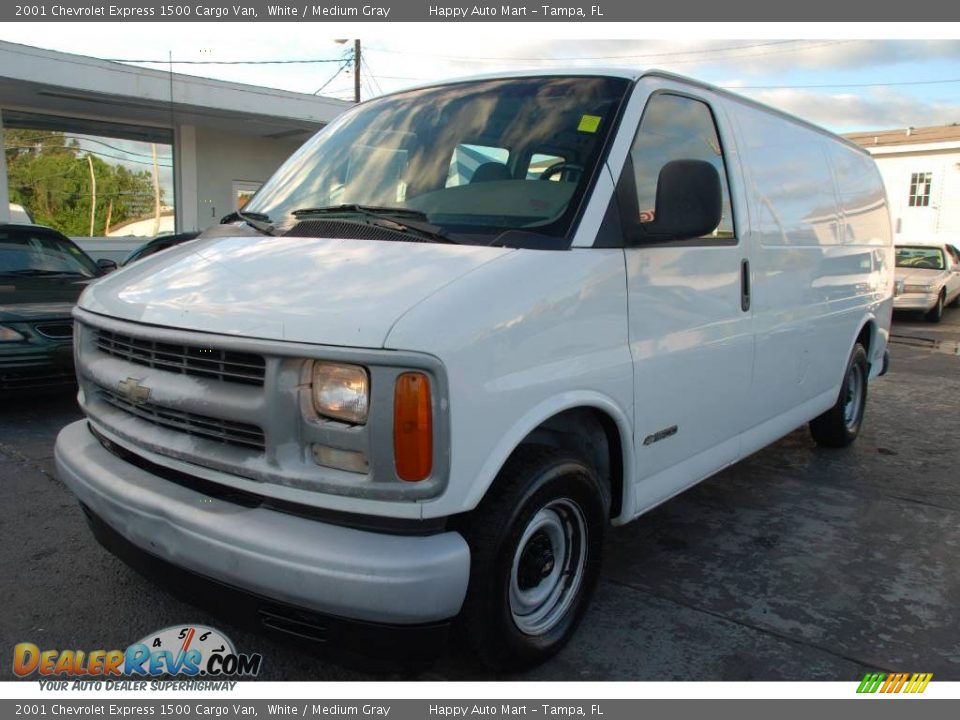 2001 Chevrolet Express 1500 Cargo Van White / Medium Gray Photo #8