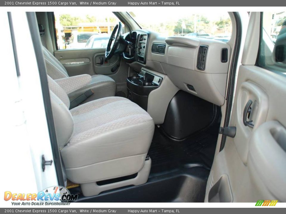 2001 Chevrolet Express 1500 Cargo Van White / Medium Gray Photo #21