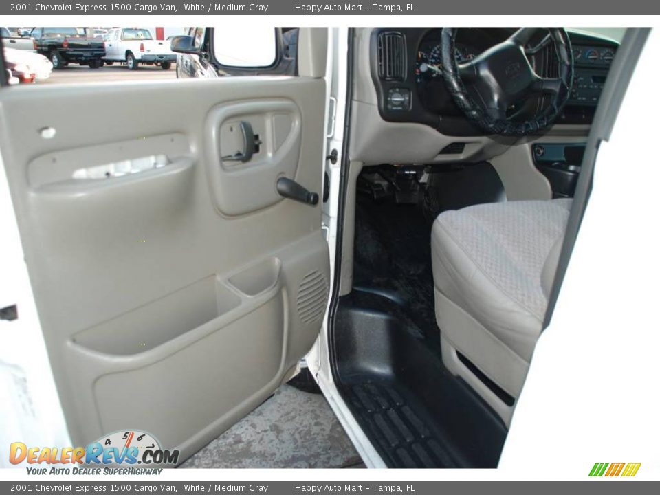 2001 Chevrolet Express 1500 Cargo Van White / Medium Gray Photo #23