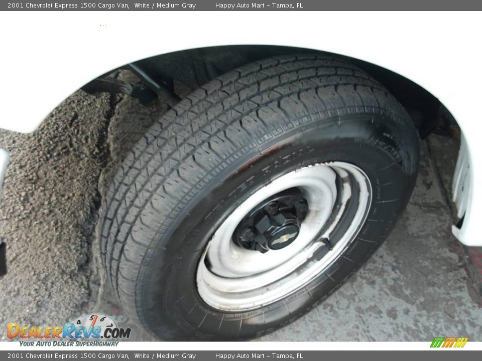 2001 Chevrolet Express 1500 Cargo Van White / Medium Gray Photo #26