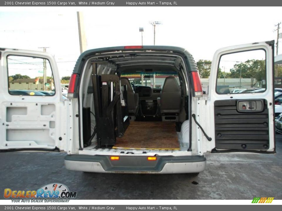 2001 Chevrolet Express 1500 Cargo Van White / Medium Gray Photo #29