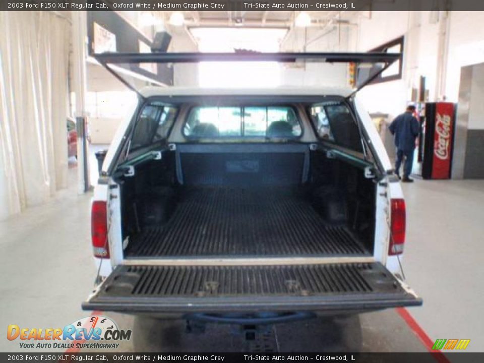 2003 Ford F150 XLT Regular Cab Oxford White / Medium Graphite Grey Photo #2