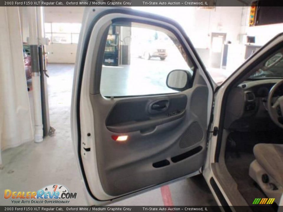 2003 Ford F150 XLT Regular Cab Oxford White / Medium Graphite Grey Photo #6
