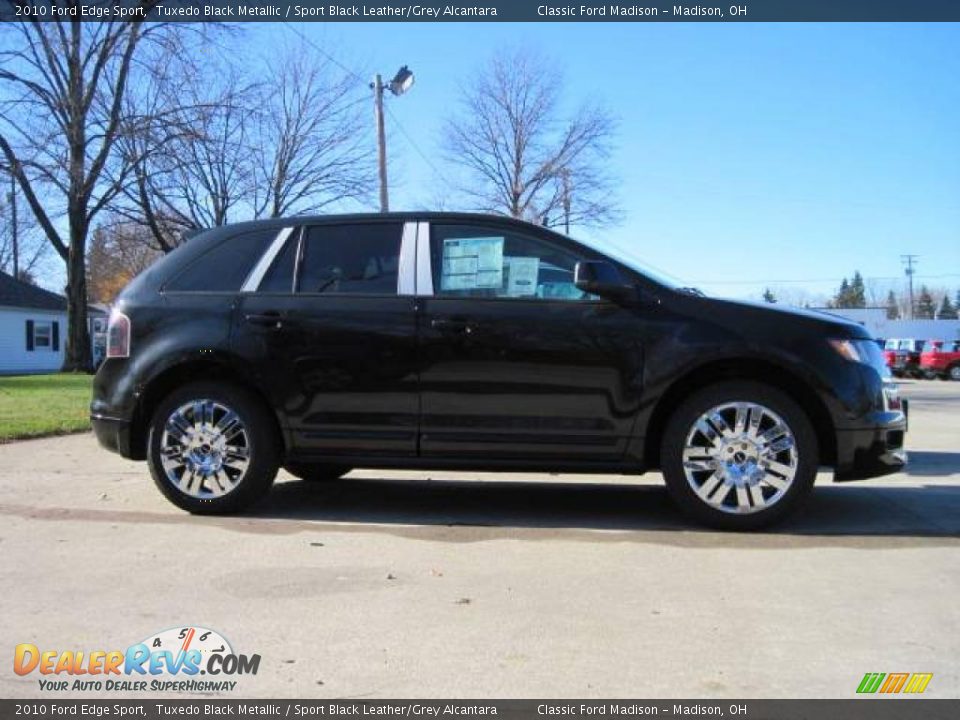 2010 Ford Edge Sport Tuxedo Black Metallic / Sport Black Leather/Grey Alcantara Photo #4
