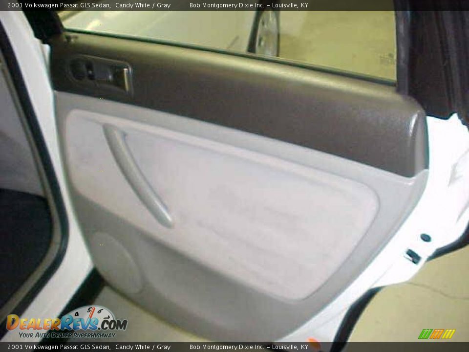 2001 Volkswagen Passat GLS Sedan Candy White / Gray Photo #8