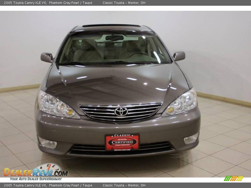 2005 Toyota Camry XLE V6 Phantom Gray Pearl / Taupe Photo #2