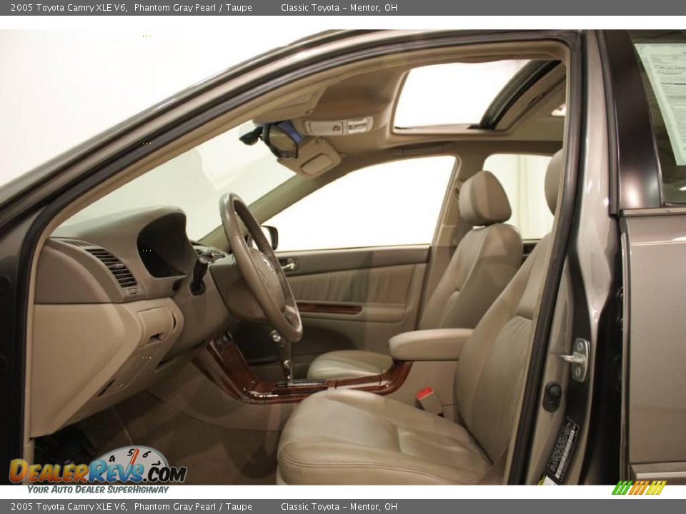 2005 Toyota Camry XLE V6 Phantom Gray Pearl / Taupe Photo #9