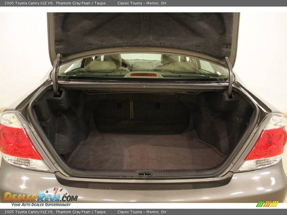 2005 Toyota Camry XLE V6 Phantom Gray Pearl / Taupe Photo #19
