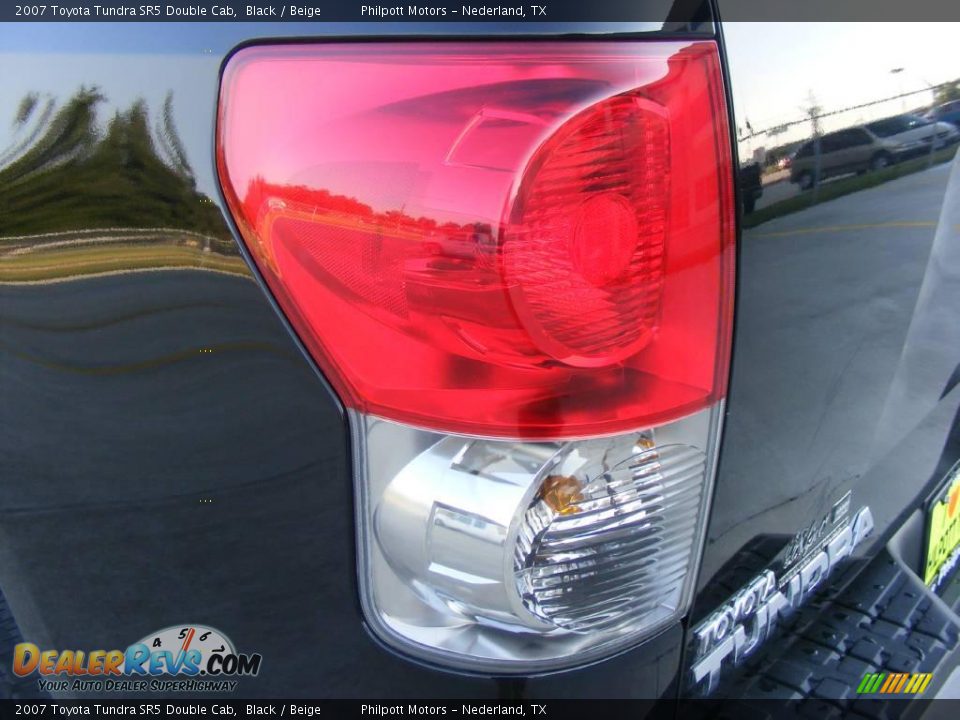 2007 Toyota Tundra SR5 Double Cab Black / Beige Photo #17