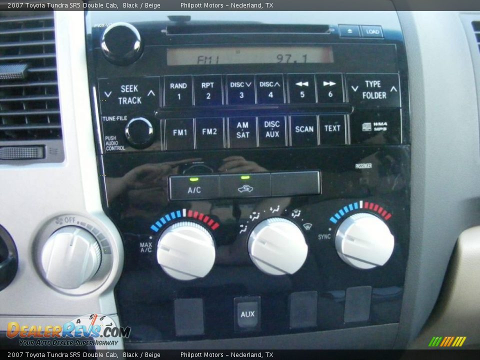 2007 Toyota Tundra SR5 Double Cab Black / Beige Photo #36