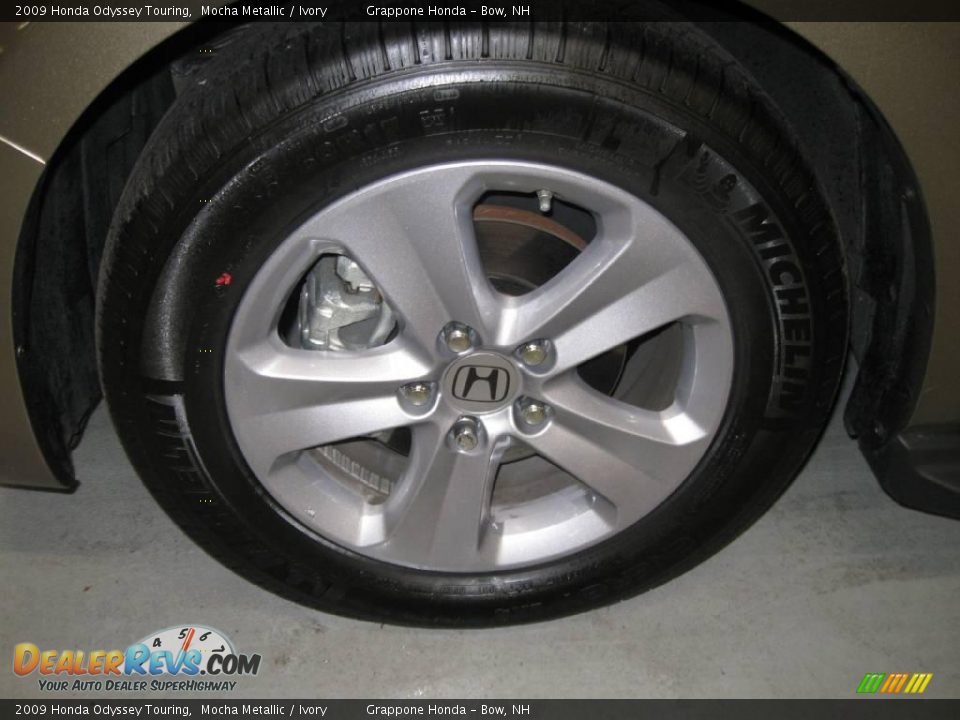 2009 Honda Odyssey Touring Mocha Metallic / Ivory Photo #3