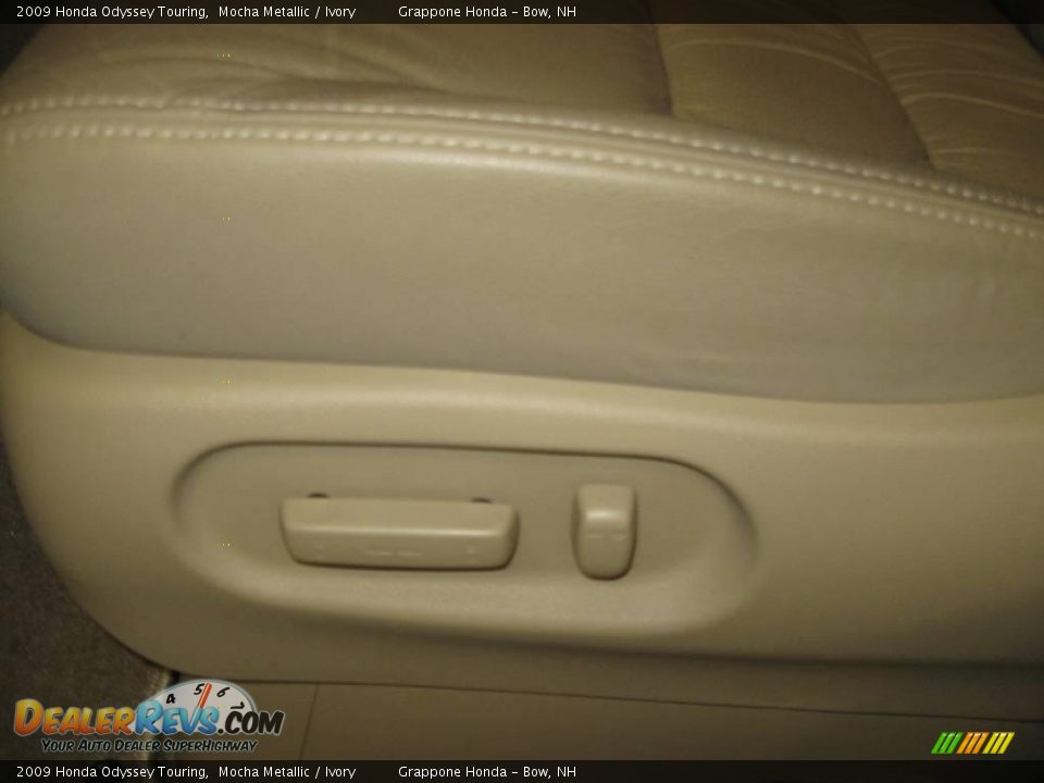 2009 Honda Odyssey Touring Mocha Metallic / Ivory Photo #5