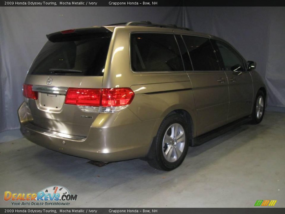 2009 Honda Odyssey Touring Mocha Metallic / Ivory Photo #8