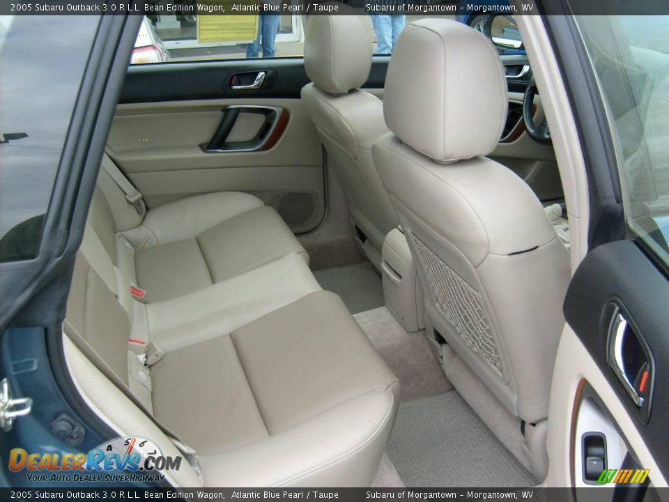 2005 Subaru Outback 3.0 R L.L. Bean Edition Wagon Atlantic Blue Pearl / Taupe Photo #16